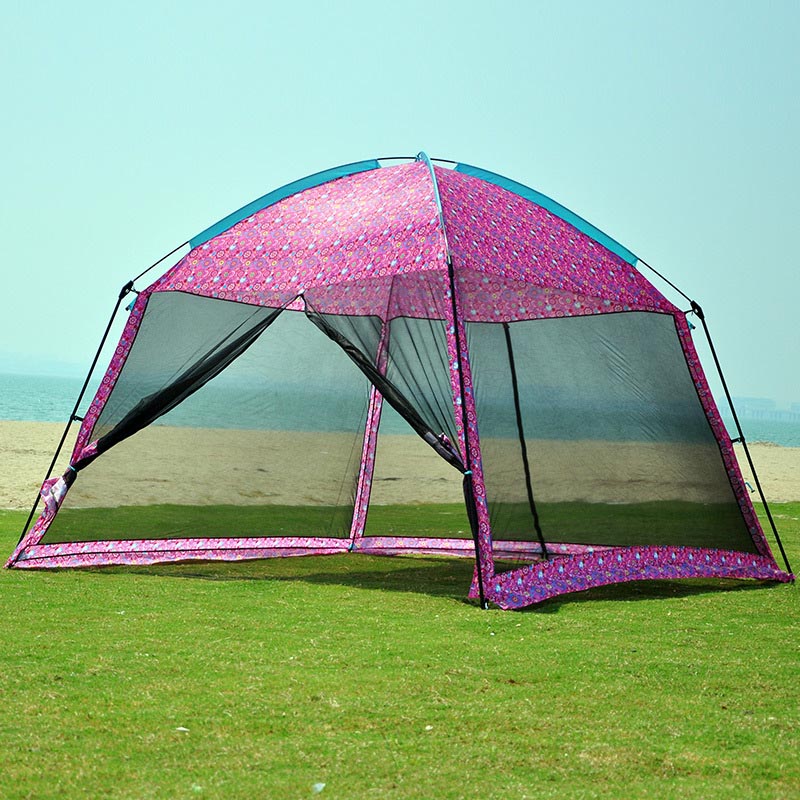 ကြီးမားသော Outdoor Camping Tent သည် Happy Party Tents Outdoor တွင် စခန်းချခြင်း။